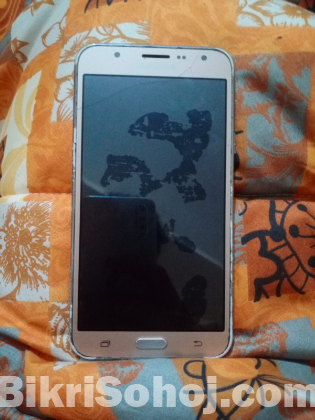 Samsung galaxy j7 Nxt